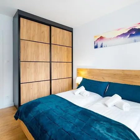 Good Time - Stone Hill Daire *